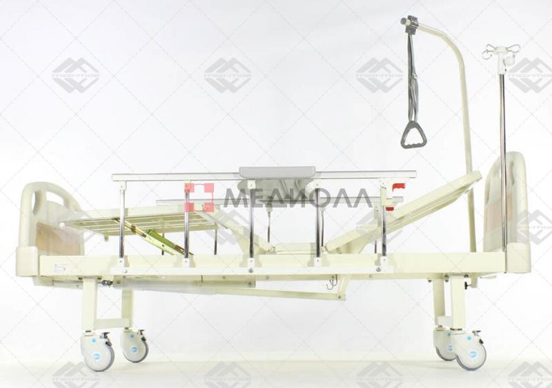 Медицинская кровать Med-Mos Е-8 MM-18ПЛН (2 функции) с полкой и столиком