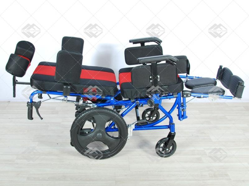 Кресло-коляска механическая FS204BJG
